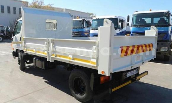 Buy Used Hyundai H200 White Truck in Manzini in Manzini Buy Used Hyundai H200 White Truck in Manzini in Manzini