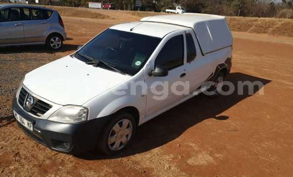 Acheter Occasion Voiture Nissan NP 300 Blanc à Ezulwini, Hhohho Acheter Occasion Voiture Nissan NP 300 Blanc à Ezulwini, Hhohho
