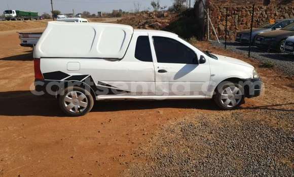 Acheter Occasion Voiture Nissan NP 300 Blanc à Ezulwini, Hhohho Acheter Occasion Voiture Nissan NP 300 Blanc à Ezulwini, Hhohho