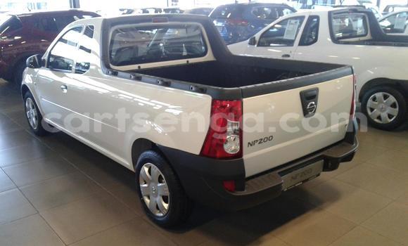 Acheter Occasion Voiture Nissan NP 300 Blanc à Ezulwini, Hhohho Acheter Occasion Voiture Nissan NP 300 Blanc à Ezulwini, Hhohho