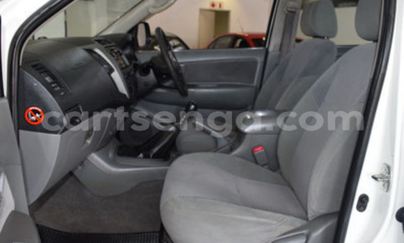 Acheter Occasion Voiture Toyota Hilux Blanc à Big Bend, Lubombo District Acheter Occasion Voiture Toyota Hilux Blanc à Big Bend, Lubombo District