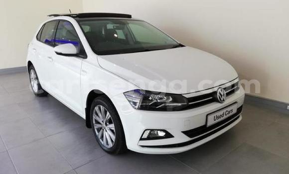 Acheter Occasion Voiture Volkswagen Polo Blanc à Ezulwini, Hhohho Acheter Occasion Voiture Volkswagen Polo Blanc à Ezulwini, Hhohho