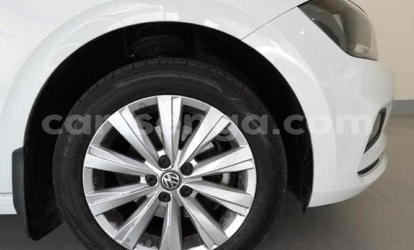 Acheter Occasion Voiture Volkswagen Polo Blanc à Ezulwini, Hhohho Acheter Occasion Voiture Volkswagen Polo Blanc à Ezulwini, Hhohho