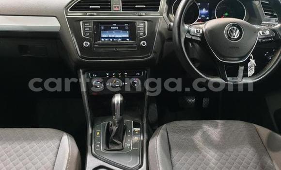 Nunua Ilio tumika Volkswagen Tiguan Silver Gari ndani ya Manzini nchini Manzini Nunua Ilio tumika Volkswagen Tiguan Silver Gari ndani ya Manzini nchini Manzini