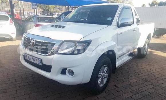 Acheter Occasion Voiture Toyota Hilux Blanc à Manzini, Manzini Acheter Occasion Voiture Toyota Hilux Blanc à Manzini, Manzini