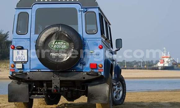 Acheter Occasion Voiture Land Rover Defender Bleu à Manzini, Manzini Acheter Occasion Voiture Land Rover Defender Bleu à Manzini, Manzini