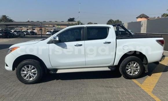 Buy Used Mazda BT-50 White Car in Ezulwini in Hhohho Buy Used Mazda BT-50 White Car in Ezulwini in Hhohho