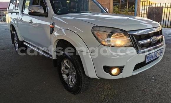Buy Used Ford Ranger White Car in Hlatikulu in Shiselweni District Buy Used Ford Ranger White Car in Hlatikulu in Shiselweni District