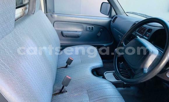 Buy Used Toyota Hilux White Car in Ezulwini in Hhohho Buy Used Toyota Hilux White Car in Ezulwini in Hhohho