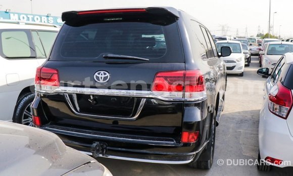 Buy Import Toyota Land Cruiser Black Car in Import - Dubai in Hhohho Buy Import Toyota Land Cruiser Black Car in Import - Dubai in Hhohho