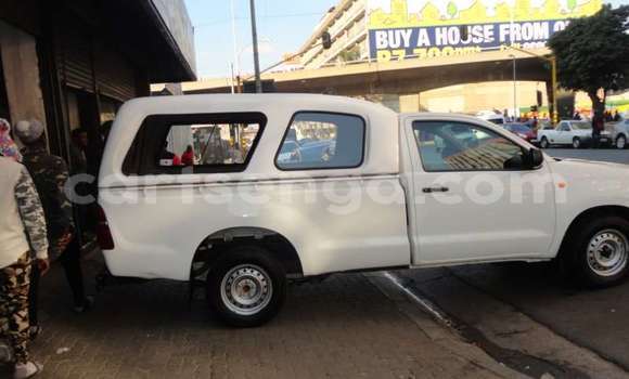Acheter Occasion Voiture Toyota Hilux Blanc à Ezulwini, Hhohho Acheter Occasion Voiture Toyota Hilux Blanc à Ezulwini, Hhohho