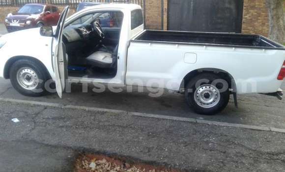 Acheter Occasion Voiture Toyota Hilux Blanc à Ezulwini, Hhohho Acheter Occasion Voiture Toyota Hilux Blanc à Ezulwini, Hhohho