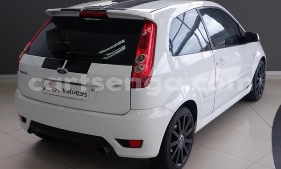 Nunua Ilio tumika Ford Fiesta White Gari ndani ya Hlatikulu nchini Wilaya ya Shiselweni Nunua Ilio tumika Ford Fiesta White Gari ndani ya Hlatikulu nchini Wilaya ya Shiselweni