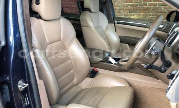 Nunua Ilio tumika Porsche Cayenne Black Gari ndani ya Hlatikulu nchini Wilaya ya Shiselweni Nunua Ilio tumika Porsche Cayenne Black Gari ndani ya Hlatikulu nchini Wilaya ya Shiselweni