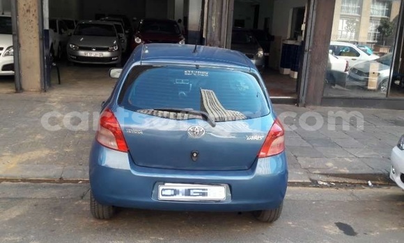 Nunua Ilio tumika Toyota Yaris Blue Gari ndani ya Ezulwini nchini Hhohho Nunua Ilio tumika Toyota Yaris Blue Gari ndani ya Ezulwini nchini Hhohho