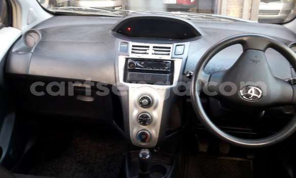 Nunua Ilio tumika Toyota Yaris Blue Gari ndani ya Ezulwini nchini Hhohho Nunua Ilio tumika Toyota Yaris Blue Gari ndani ya Ezulwini nchini Hhohho