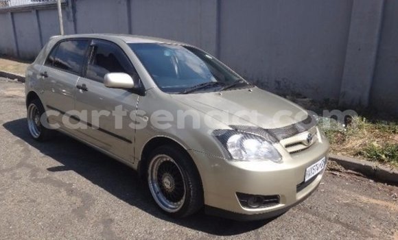 Nunua Ilio tumika Toyota Runx Silver Gari ndani ya Ezulwini nchini Hhohho Nunua Ilio tumika Toyota Runx Silver Gari ndani ya Ezulwini nchini Hhohho
