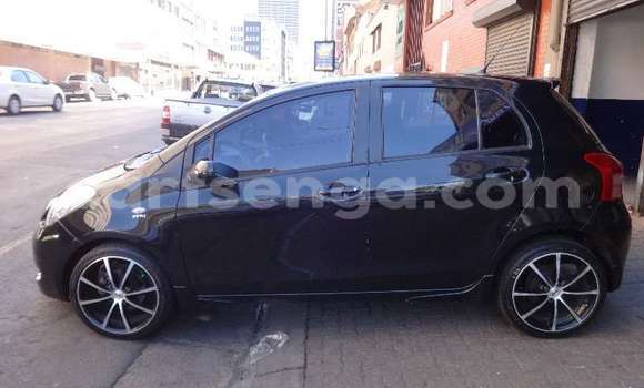 Acheter Occasion Voiture Toyota Yaris Noir à Ezulwini, Hhohho Acheter Occasion Voiture Toyota Yaris Noir à Ezulwini, Hhohho