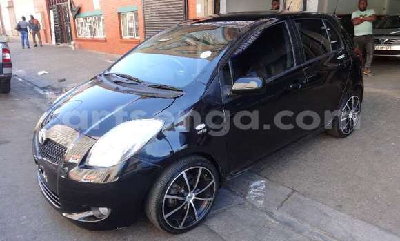 Acheter Occasion Voiture Toyota Yaris Noir à Ezulwini, Hhohho Acheter Occasion Voiture Toyota Yaris Noir à Ezulwini, Hhohho