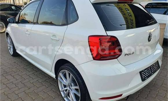Nunua Ilio tumika Volkswagen Pointer White Gari ndani ya Ezulwini nchini Hhohho Nunua Ilio tumika Volkswagen Pointer White Gari ndani ya Ezulwini nchini Hhohho