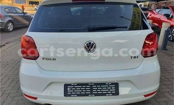 Nunua Ilio tumika Volkswagen Pointer White Gari ndani ya Ezulwini nchini Hhohho Nunua Ilio tumika Volkswagen Pointer White Gari ndani ya Ezulwini nchini Hhohho