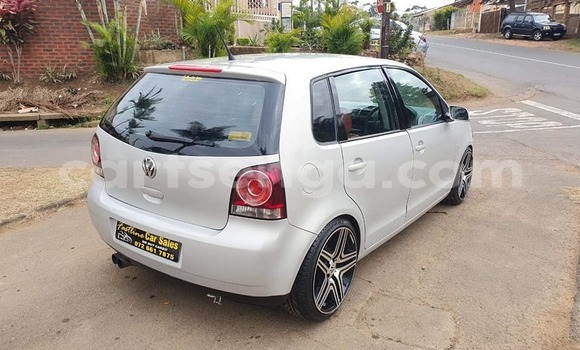 Acheter Occasion Voiture Volkswagen Polo Gris à Bulembu, Hhohho Acheter Occasion Voiture Volkswagen Polo Gris à Bulembu, Hhohho