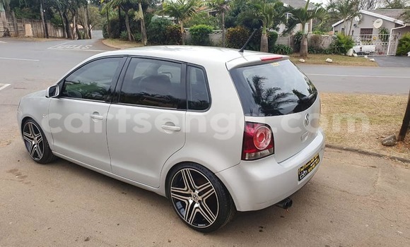 Acheter Occasion Voiture Volkswagen Polo Gris à Bulembu, Hhohho Acheter Occasion Voiture Volkswagen Polo Gris à Bulembu, Hhohho