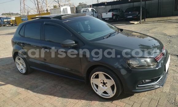 Nunua Ilio tumika Volkswagen Polo Silver Gari ndani ya Ezulwini nchini Hhohho Nunua Ilio tumika Volkswagen Polo Silver Gari ndani ya Ezulwini nchini Hhohho