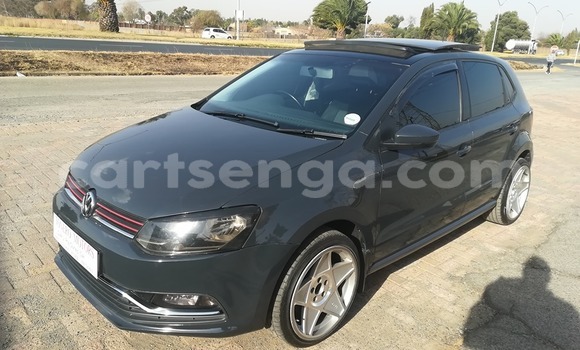 Nunua Ilio tumika Volkswagen Polo Silver Gari ndani ya Ezulwini nchini Hhohho Nunua Ilio tumika Volkswagen Polo Silver Gari ndani ya Ezulwini nchini Hhohho