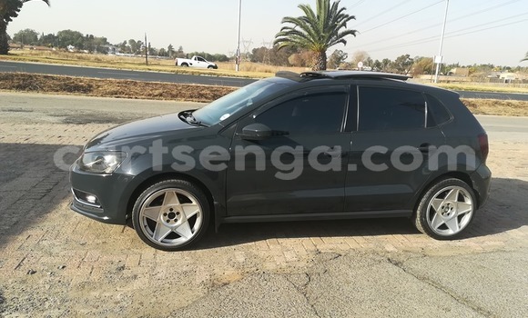 Nunua Ilio tumika Volkswagen Polo Silver Gari ndani ya Ezulwini nchini Hhohho Nunua Ilio tumika Volkswagen Polo Silver Gari ndani ya Ezulwini nchini Hhohho