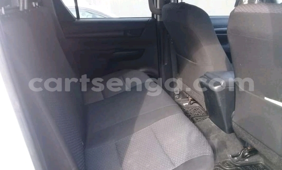 Acheter Occasion Voiture Toyota Hilux Blanc à Manzini, Manzini Acheter Occasion Voiture Toyota Hilux Blanc à Manzini, Manzini