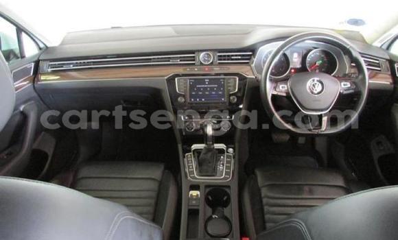 Acheter Occasion Voiture Volkswagen Passat Blanc à Mbabane, Manzini Acheter Occasion Voiture Volkswagen Passat Blanc à Mbabane, Manzini
