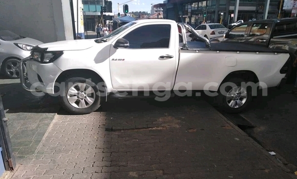 Acheter Occasion Voiture Toyota Hilux Blanc à Manzini, Manzini Acheter Occasion Voiture Toyota Hilux Blanc à Manzini, Manzini