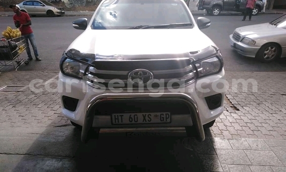 Acheter Occasion Voiture Toyota Hilux Blanc à Manzini, Manzini Acheter Occasion Voiture Toyota Hilux Blanc à Manzini, Manzini