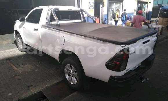 Acheter Occasion Voiture Toyota Hilux Blanc à Manzini, Manzini Acheter Occasion Voiture Toyota Hilux Blanc à Manzini, Manzini