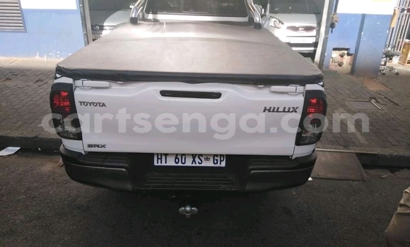 Acheter Occasion Voiture Toyota Hilux Blanc à Manzini, Manzini Acheter Occasion Voiture Toyota Hilux Blanc à Manzini, Manzini