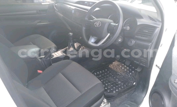 Acheter Occasion Voiture Toyota Hilux Blanc à Manzini, Manzini Acheter Occasion Voiture Toyota Hilux Blanc à Manzini, Manzini