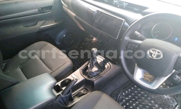 Acheter Occasion Voiture Toyota Hilux Blanc à Manzini, Manzini Acheter Occasion Voiture Toyota Hilux Blanc à Manzini, Manzini