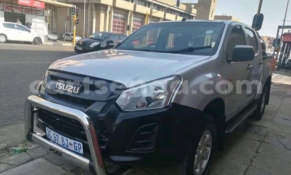 Acheter Occasion Voiture Isuzu KB Gris à Manzini, Manzini Acheter Occasion Voiture Isuzu KB Gris à Manzini, Manzini