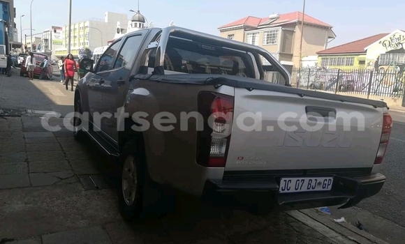 Acheter Occasion Voiture Isuzu KB Gris à Manzini, Manzini Acheter Occasion Voiture Isuzu KB Gris à Manzini, Manzini