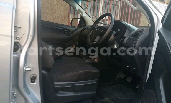 Acheter Occasion Voiture Isuzu KB Gris à Manzini, Manzini Acheter Occasion Voiture Isuzu KB Gris à Manzini, Manzini