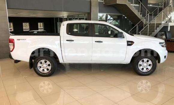 Nunua Ilio tumika Ford Ranger White Gari ndani ya Manzini nchini Manzini Nunua Ilio tumika Ford Ranger White Gari ndani ya Manzini nchini Manzini