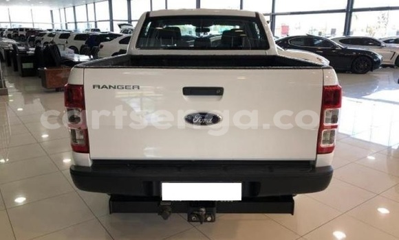 Nunua Ilio tumika Ford Ranger White Gari ndani ya Manzini nchini Manzini Nunua Ilio tumika Ford Ranger White Gari ndani ya Manzini nchini Manzini