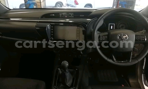 Buy Used Toyota Hilux Silver Car in Manzini in Manzini Buy Used Toyota Hilux Silver Car in Manzini in Manzini