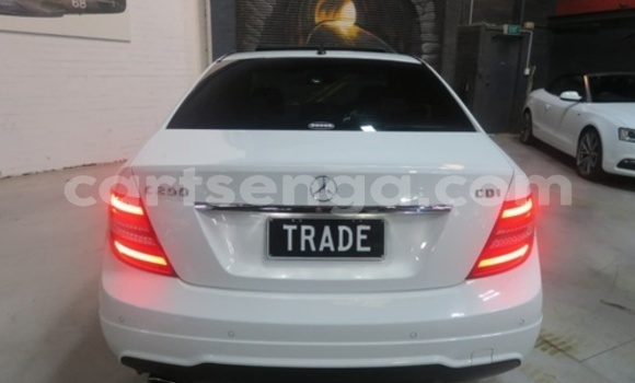 Acheter Occasion Voiture Mercedes‒Benz C–Class Blanc à Manzini, Manzini Acheter Occasion Voiture Mercedes‒Benz C–Class Blanc à Manzini, Manzini