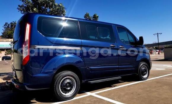Acheter Occasion Voiture Ford Tourneo Courier Bleu à Manzini, Manzini Acheter Occasion Voiture Ford Tourneo Courier Bleu à Manzini, Manzini