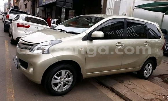 Acheter Occasion Voiture Toyota Avanza Blanc à Bhunya, Manzini Acheter Occasion Voiture Toyota Avanza Blanc à Bhunya, Manzini