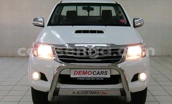 Acheter Occasion Voiture Toyota Hilux Blanc à Bhunya, Manzini Acheter Occasion Voiture Toyota Hilux Blanc à Bhunya, Manzini