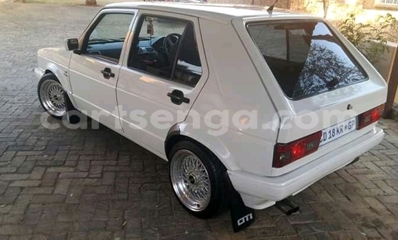 Acheter Occasion Voiture Volkswagen Golf Blanc à Bulembu, Hhohho Acheter Occasion Voiture Volkswagen Golf Blanc à Bulembu, Hhohho