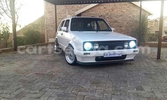 Acheter Occasion Voiture Volkswagen Golf Blanc à Bulembu, Hhohho Acheter Occasion Voiture Volkswagen Golf Blanc à Bulembu, Hhohho